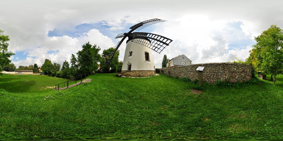 Windmühle in Podersdorf am See (Foto: © Werner Pietschmann)