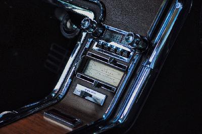 Mittelkonsole eines 1964 Ford Thunderbird