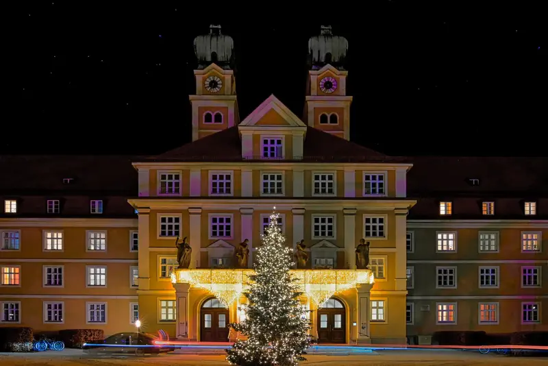 Foto: © Werner Pietschmann Langzeitbelichtung bei Nacht vom Münchenstift