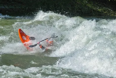 Wildwasser-Rodeo